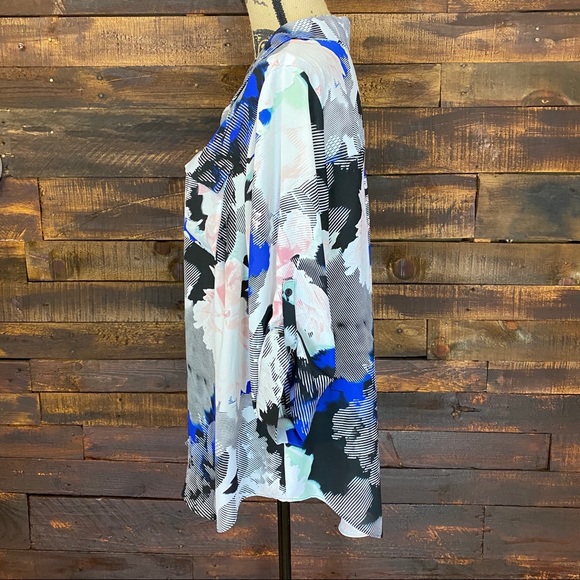 Worthington Woman’s Button Down Top - Picture 3 of 10